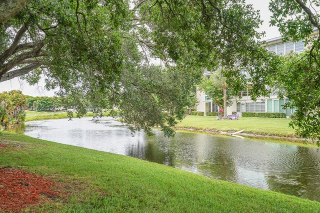 4401 Martinique Court D2, Coconut Creek, FL 33066