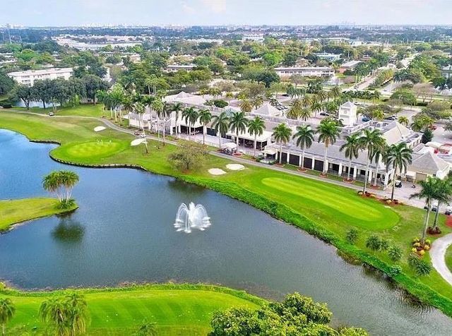 4401 Martinique Court D2, Coconut Creek, FL 33066