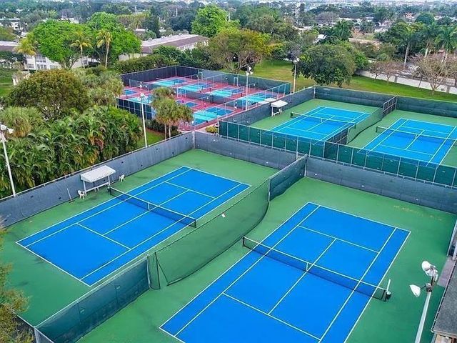 4401 Martinique Court D2, Coconut Creek, FL 33066