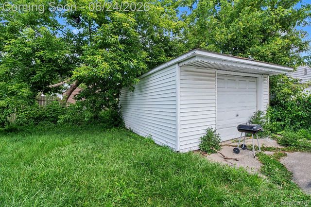 8059 Ford Avenue, Warren, MI 48089