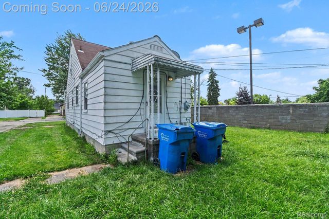 8059 Ford Avenue, Warren, MI 48089