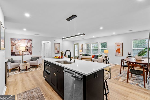 1380 Dogwood Circle SE, Smyrna, GA 30080