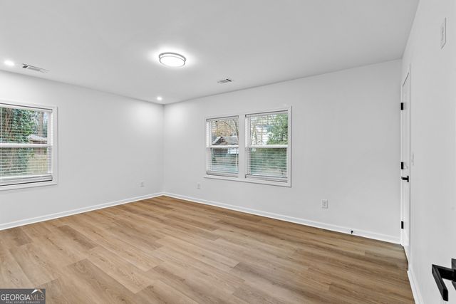 1380 Dogwood Circle SE, Smyrna, GA 30080