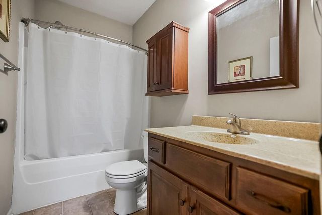 14111 Amanda Lane, Basehor, KS 66007