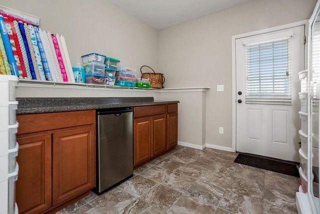 14111 Amanda Lane, Basehor, KS 66007