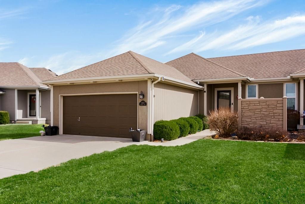 14111 Amanda Lane, Basehor, KS 66007