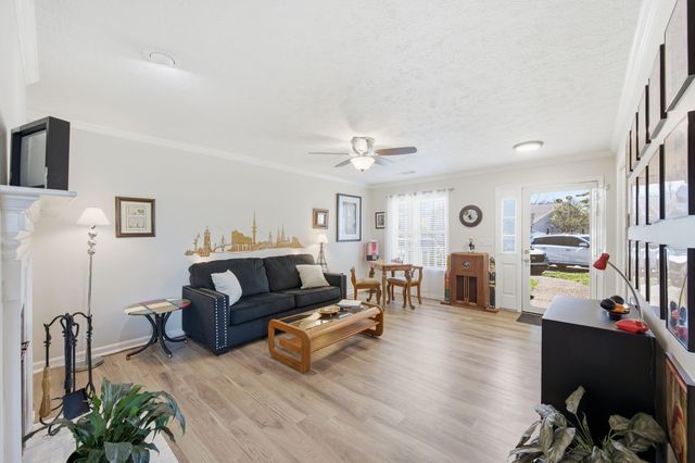 326 Ash Forge Dr, Antioch, TN 37013