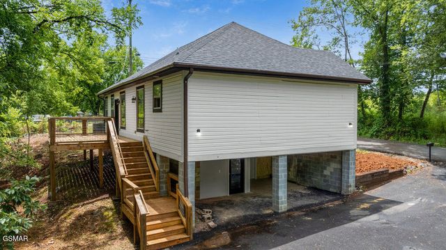 2222 Bales Road, Knoxville, TN 37914