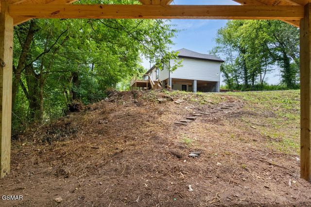 2222 Bales Road, Knoxville, TN 37914