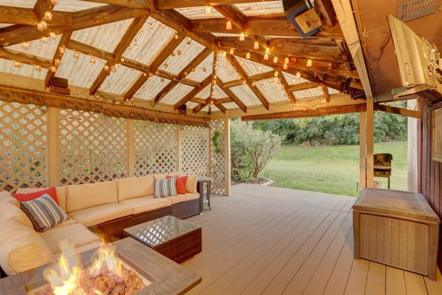 10939 W Coronado COURT, Franklin, WI 53132