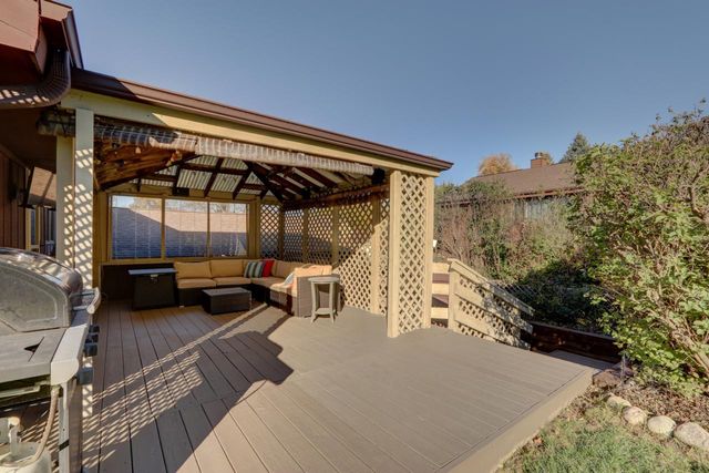 10939 W Coronado COURT, Franklin, WI 53132