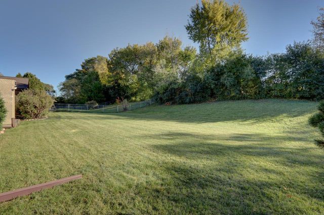 10939 W Coronado COURT, Franklin, WI 53132