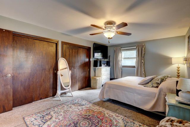 10939 W Coronado COURT, Franklin, WI 53132