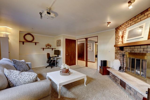 10939 W Coronado COURT, Franklin, WI 53132