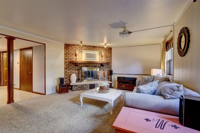 10939 W Coronado COURT, Franklin, WI 53132