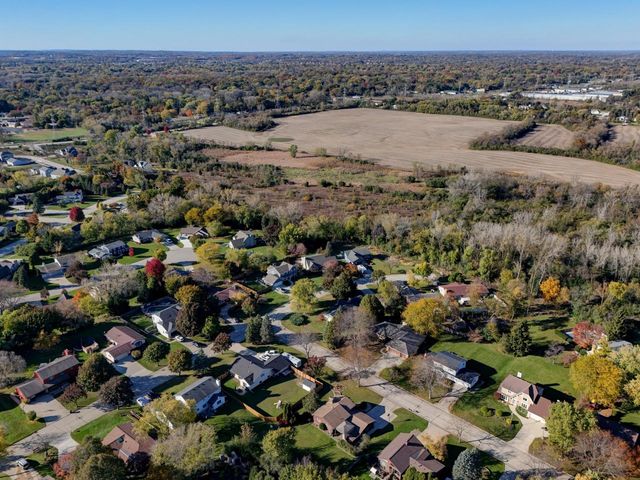 10939 W Coronado COURT, Franklin, WI 53132