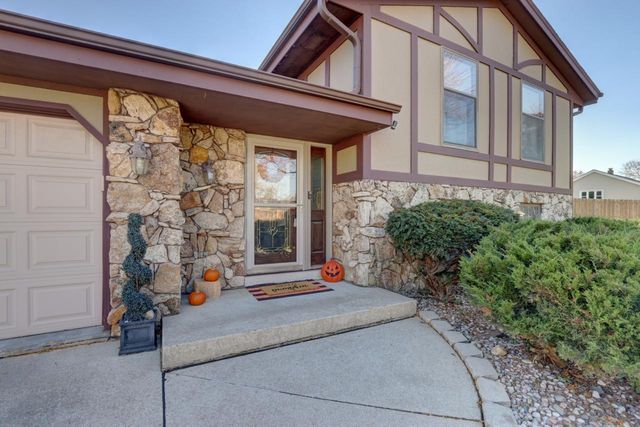 10939 W Coronado COURT, Franklin, WI 53132