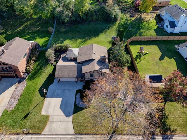 10939 W Coronado COURT, Franklin, WI 53132