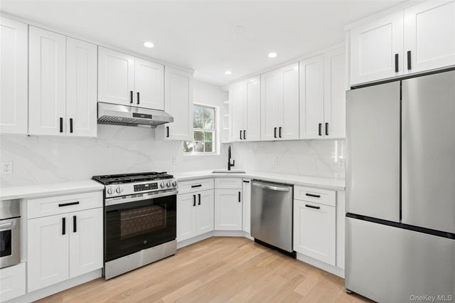 13 Shore Road, Hampton Bays, NY 11946