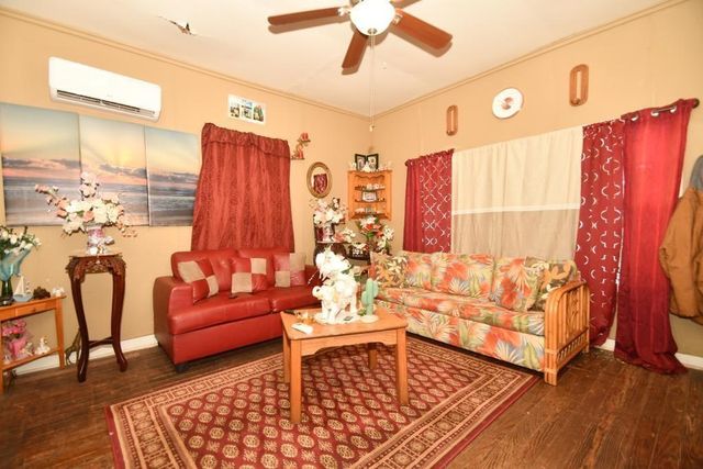 3908 Bering Street, Houston, TX 77003