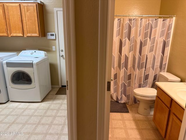 6228 N 77TH Drive, Glendale, AZ 85303