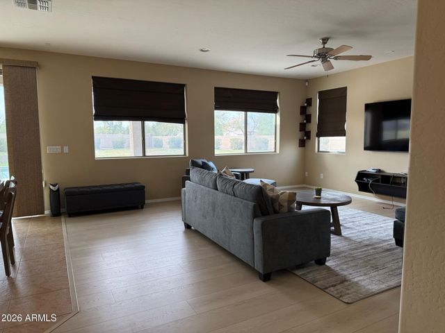 6228 N 77TH Drive, Glendale, AZ 85303