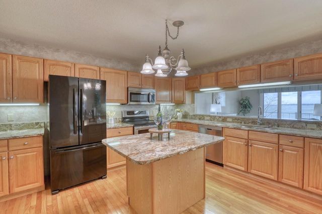 N24W30375 Crystal Springs DRIVE, Pewaukee, WI 53072