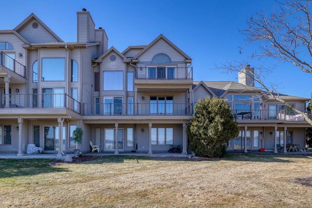 N24W30375 Crystal Springs DRIVE, Pewaukee, WI 53072