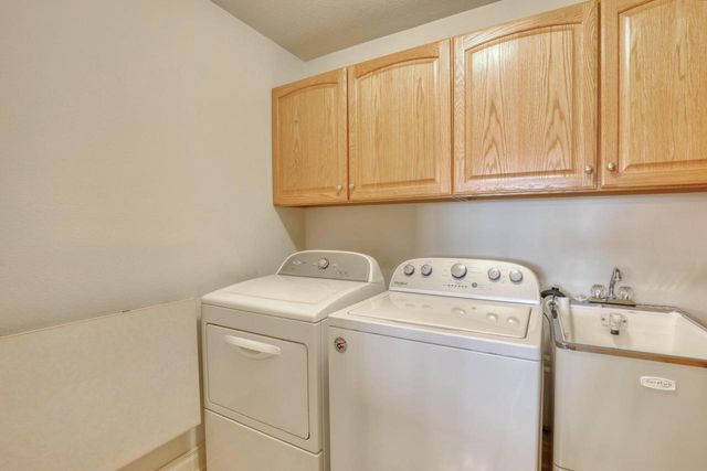 N24W30375 Crystal Springs DRIVE, Pewaukee, WI 53072