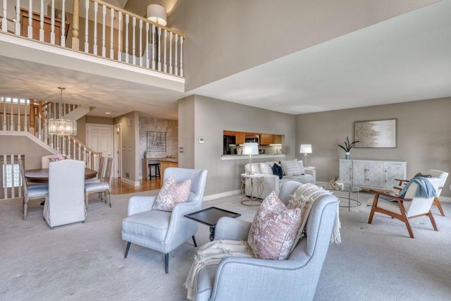 N24W30375 Crystal Springs DRIVE, Pewaukee, WI 53072