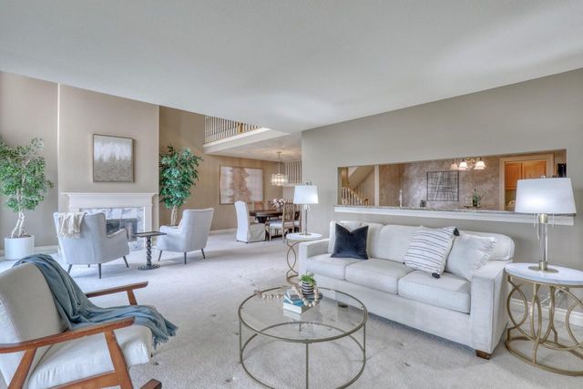 N24W30375 Crystal Springs DRIVE, Pewaukee, WI 53072