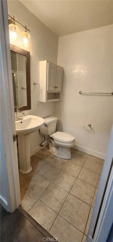 601 W 1st, Santa Ana, CA 92701