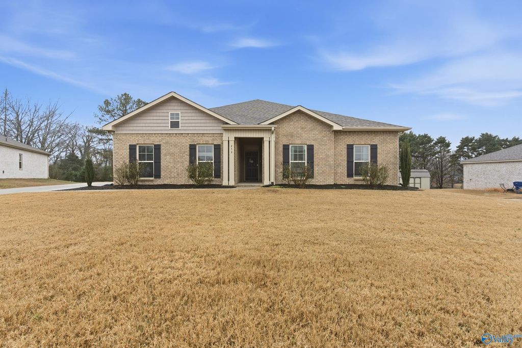 259 Dinner Tree Square, Huntsville, AL 35811