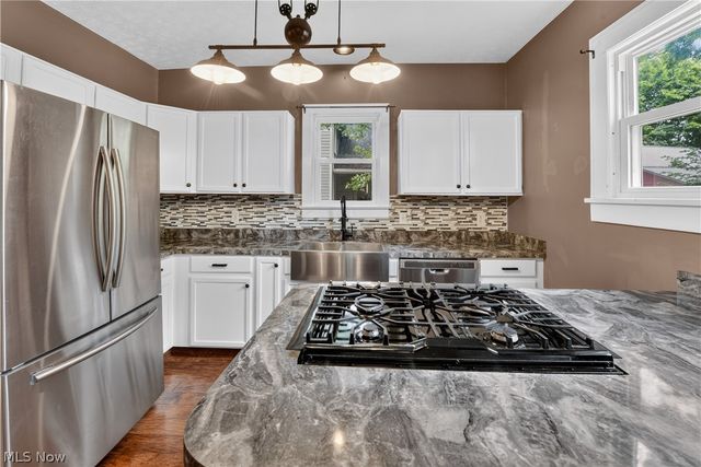 395 High Street, Wadsworth, OH 44281