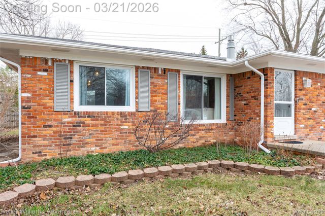 25738 Beck Road, Novi, MI 48374