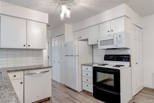 25738 Beck Road, Novi, MI 48374