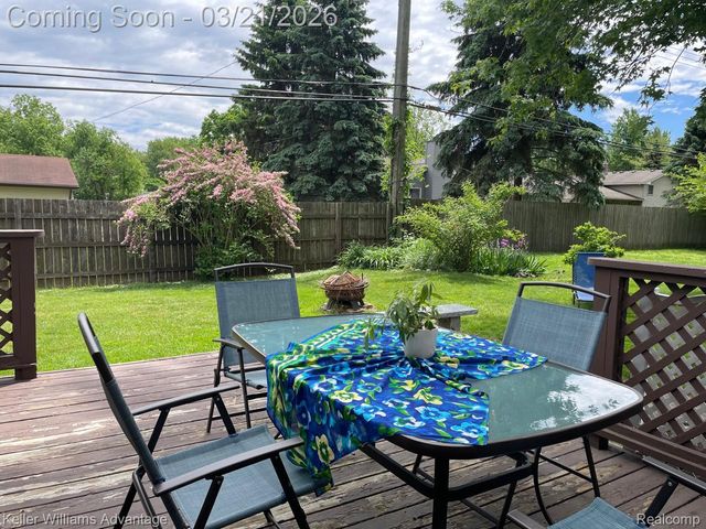 25738 Beck Road, Novi, MI 48374