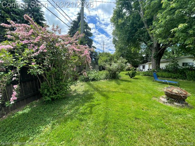 25738 Beck Road, Novi, MI 48374