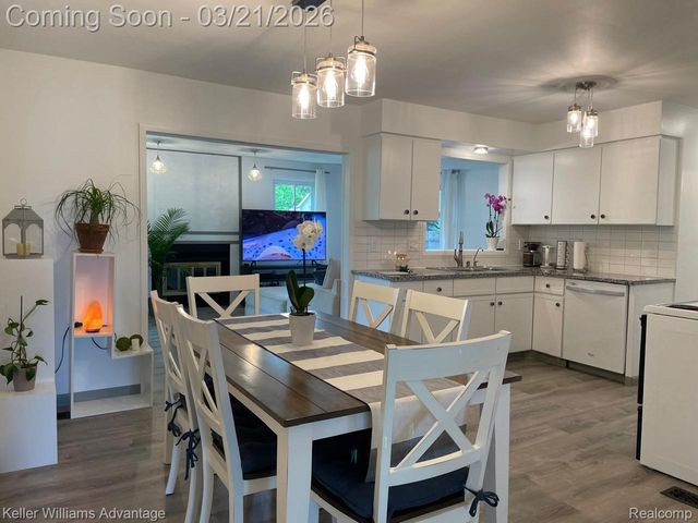 25738 Beck Road, Novi, MI 48374