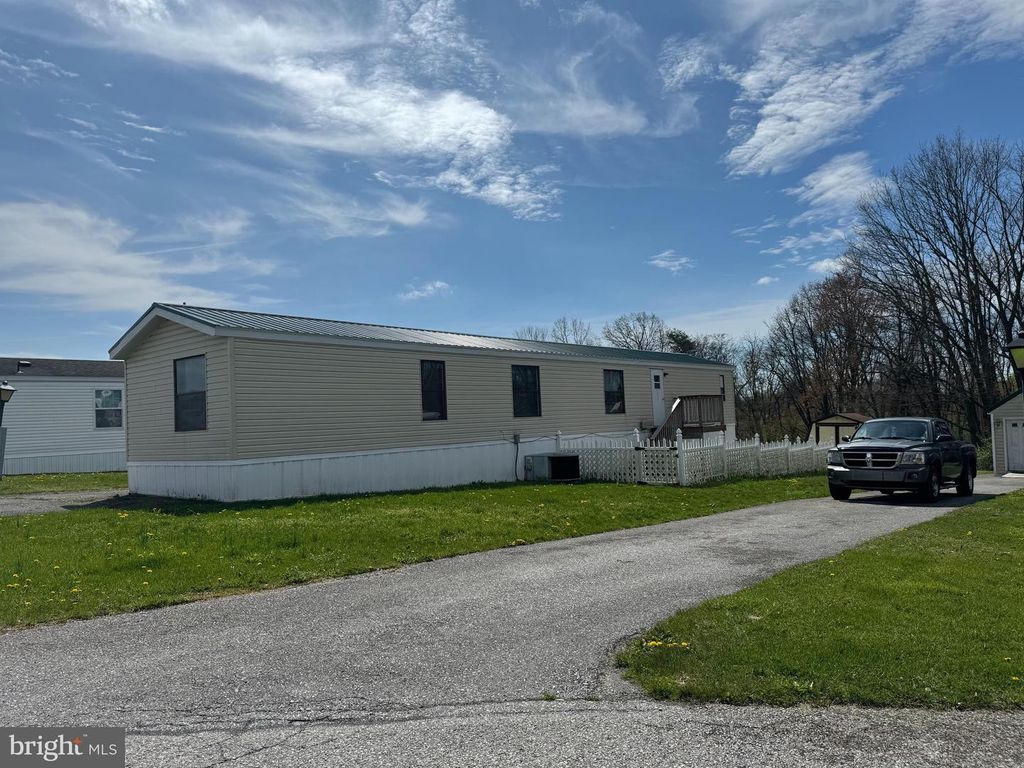 3871 GROSH DRIVE, Greencastle, PA 17225