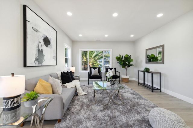 252 Euclid Avenue, Oakland, CA 94610