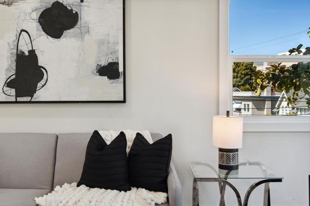 252 Euclid Avenue, Oakland, CA 94610