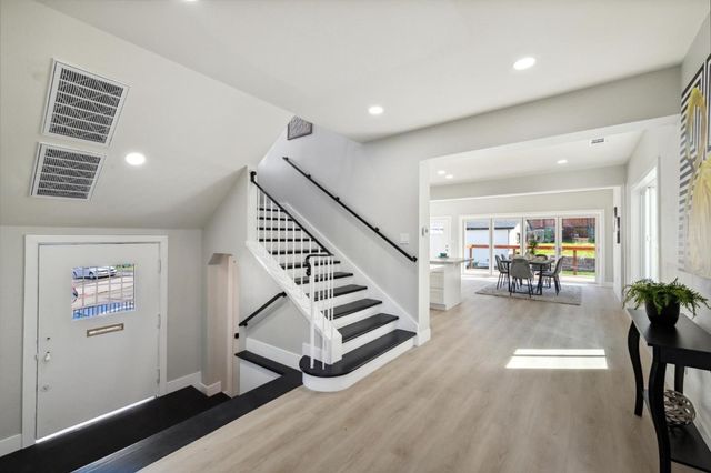 252 Euclid Avenue, Oakland, CA 94610