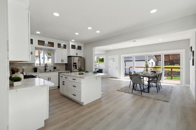 252 Euclid Avenue, Oakland, CA 94610