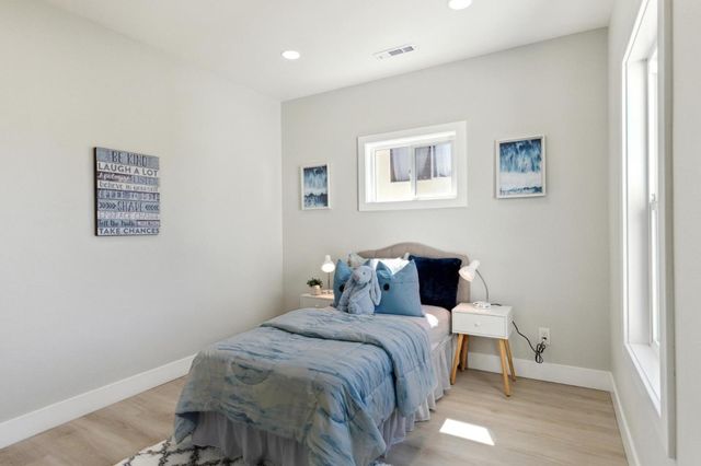 252 Euclid Avenue, Oakland, CA 94610