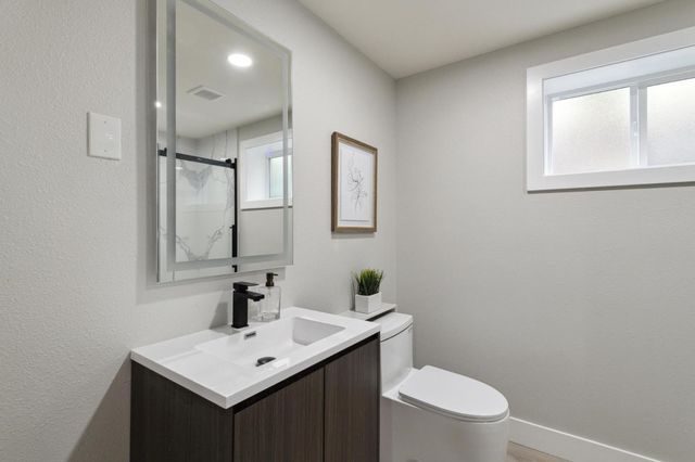 252 Euclid Avenue, Oakland, CA 94610