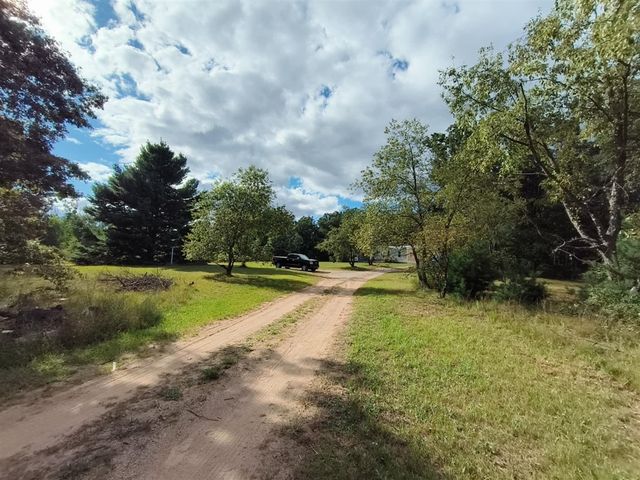 6073 E 28th Street, White Cloud, MI 49349