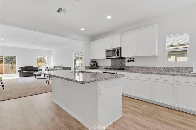 10760 Morgan Court, Hesperia, CA 92345