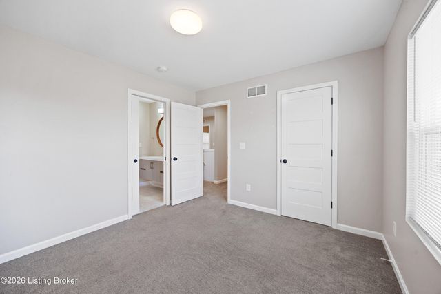 7703 Cottage Cove Way, Louisville, KY 40214