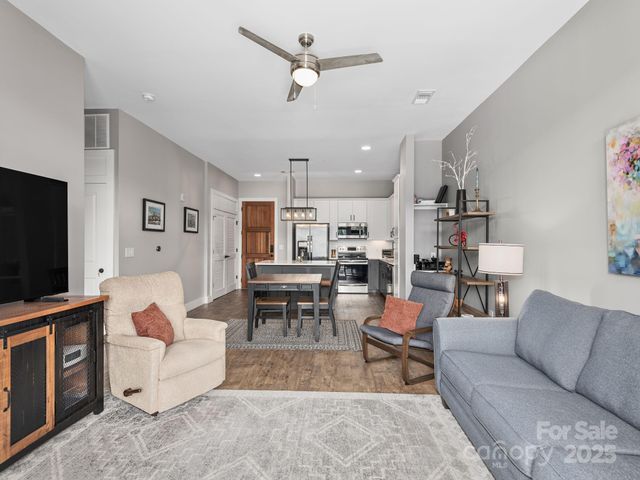 55 S Market Street 413, Asheville, NC 28801